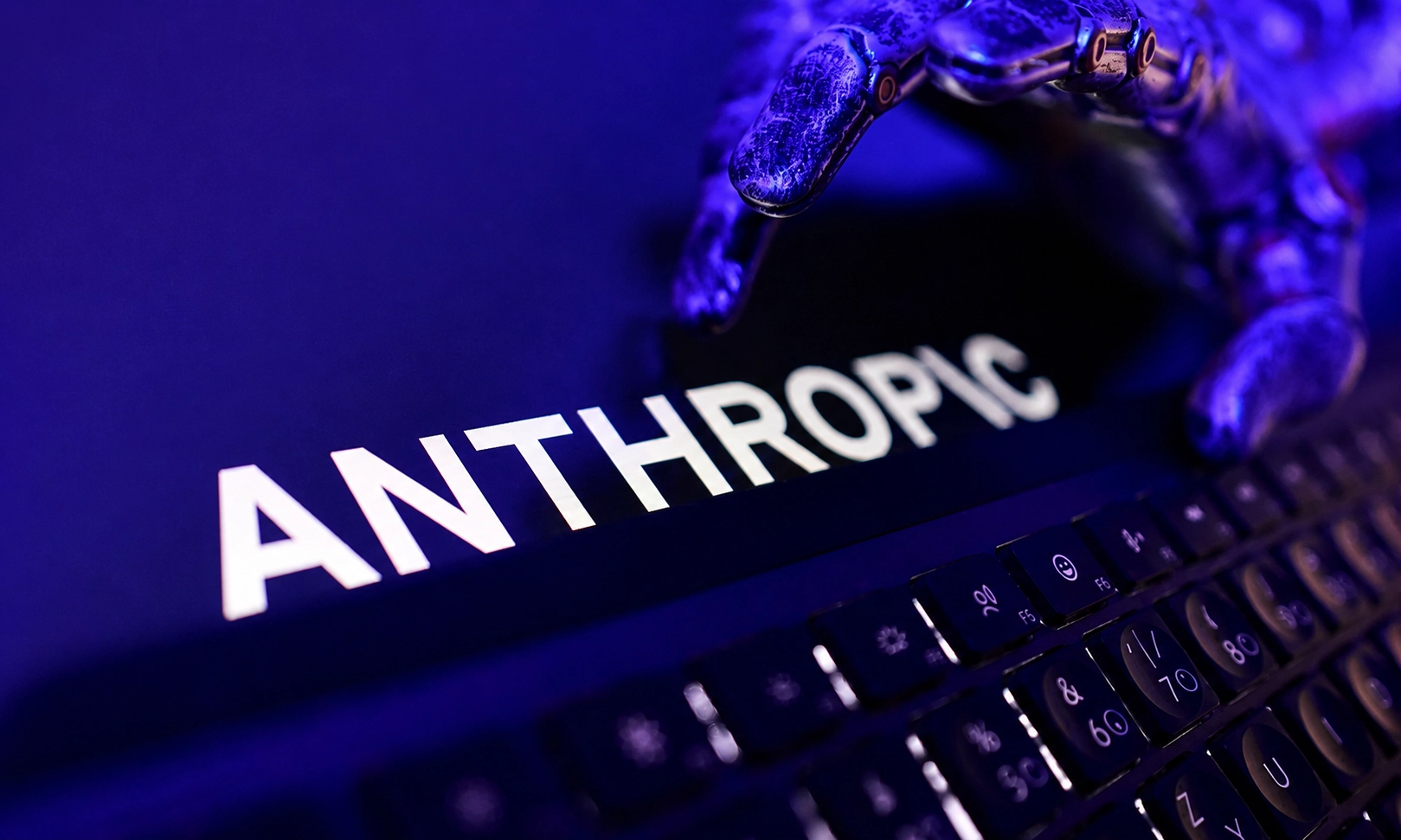 US Allows Anthropic Mythos AI Return to Trusted Organizations After Security Ban