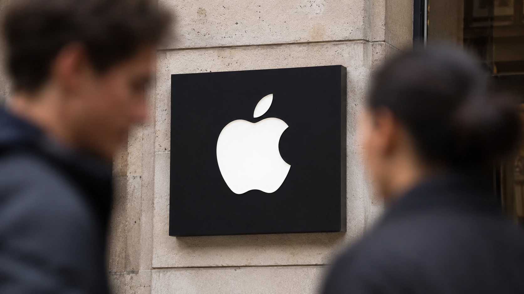 Apple Releases Security Updates Early as AI Cyber Threats Grow