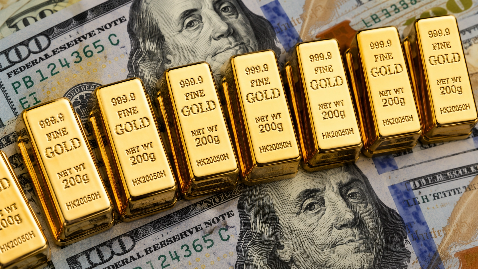 Gold Heads for Worst Quarter Since 2013 as Fed Rate Bets Hit Bullion