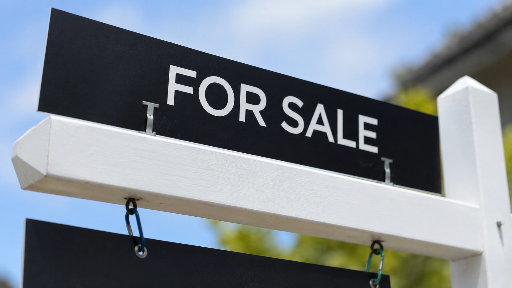 US Home Prices Ease as High Mortgage Rates Weaken Buyer Demand